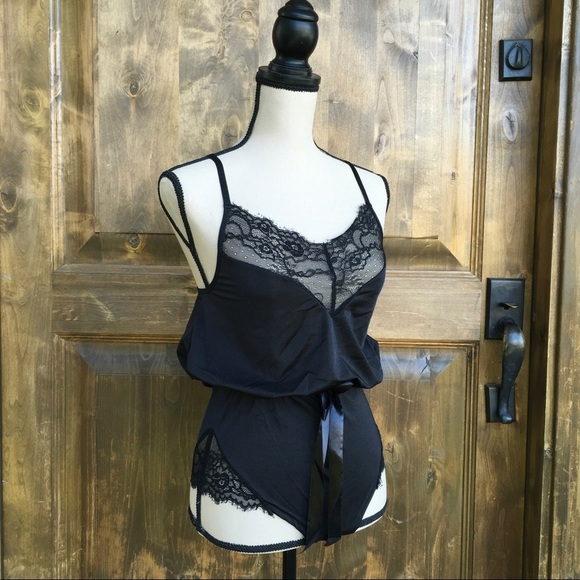Lace Romper - Picture 1 of 6
